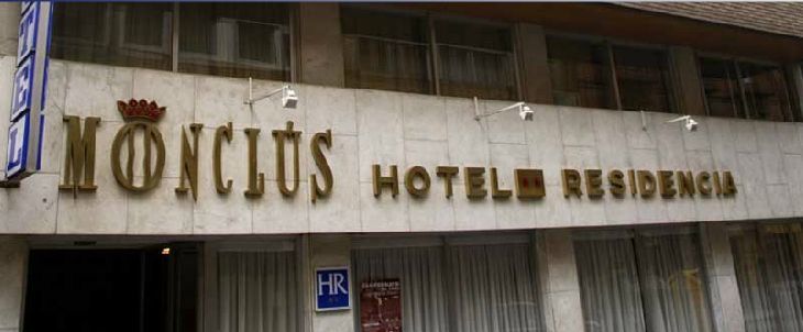 Monclus Hotel Palencia Bagian luar foto